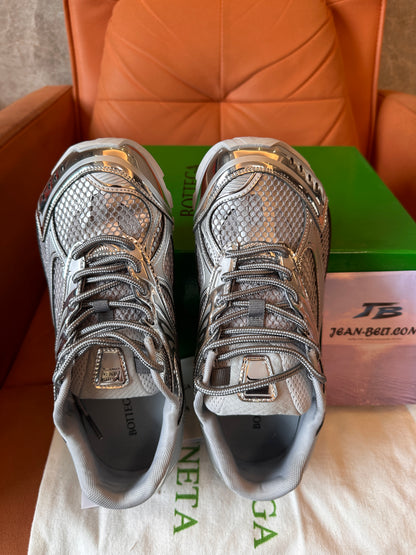 Zapatillas Bottega Veneta Flash Runner – plata metalizada