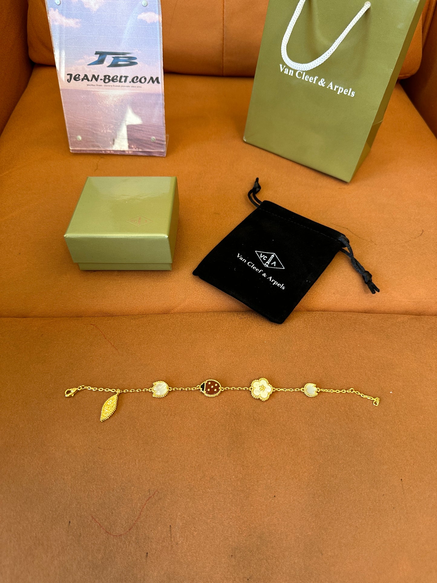 Van Cleef & Arpels Lucky Spring Bracelet – 18K Yellow Gold, Mother of Pearl & Carnelian