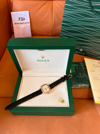 Reloj Rolex Cellini de oro rosa con bisel de diamantes