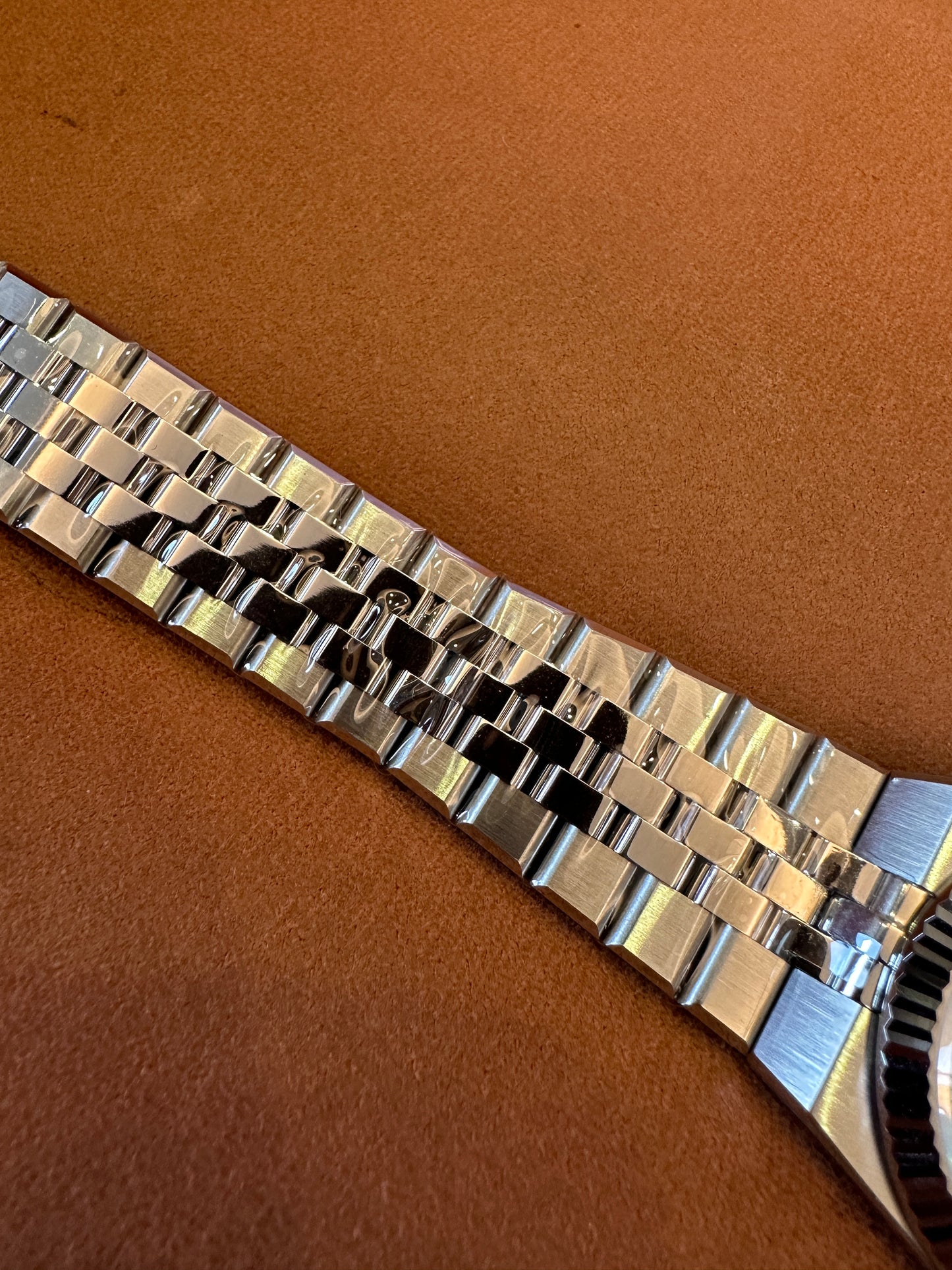 Rolex Datejust Ice Blue Mosaic Dial – Jubilee Bracelet