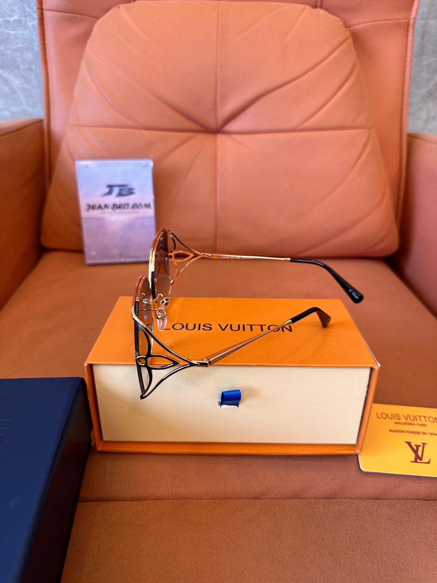 Louis Vuitton Z1632U 95L Butterfly Frame Sunglasses