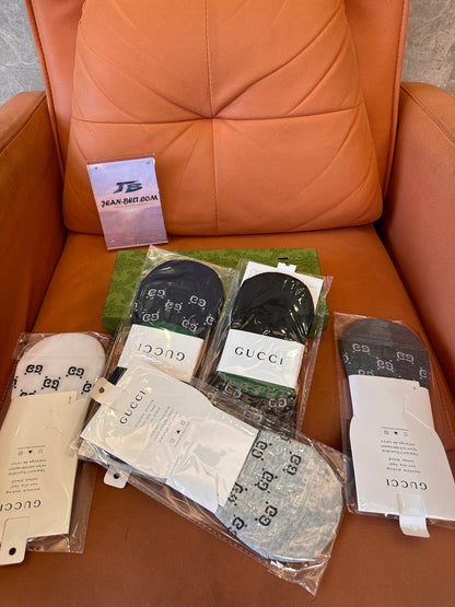 Conjunto de calcetines Gucci: calcetines tobilleros con el logo GG invisible (5 pares)
