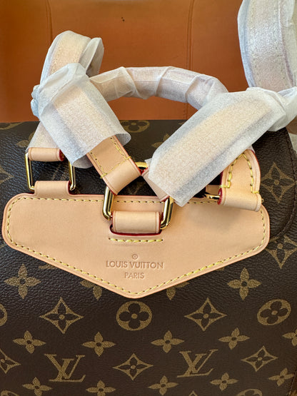 Louis Vuitton Montsouris Backpack – Monogram Canvas with Natural Leather Trim