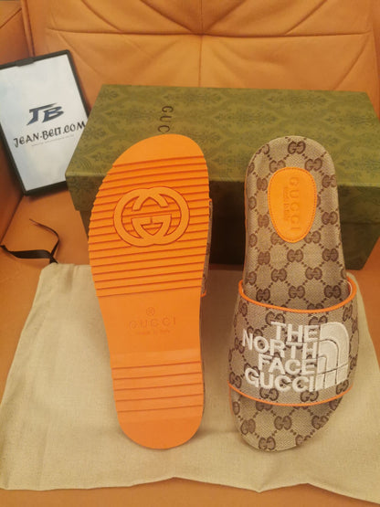 Gucci Slide x The North Face bege laranja monograma
