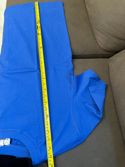 Camiseta azul de Burberry con parche B de chenilla