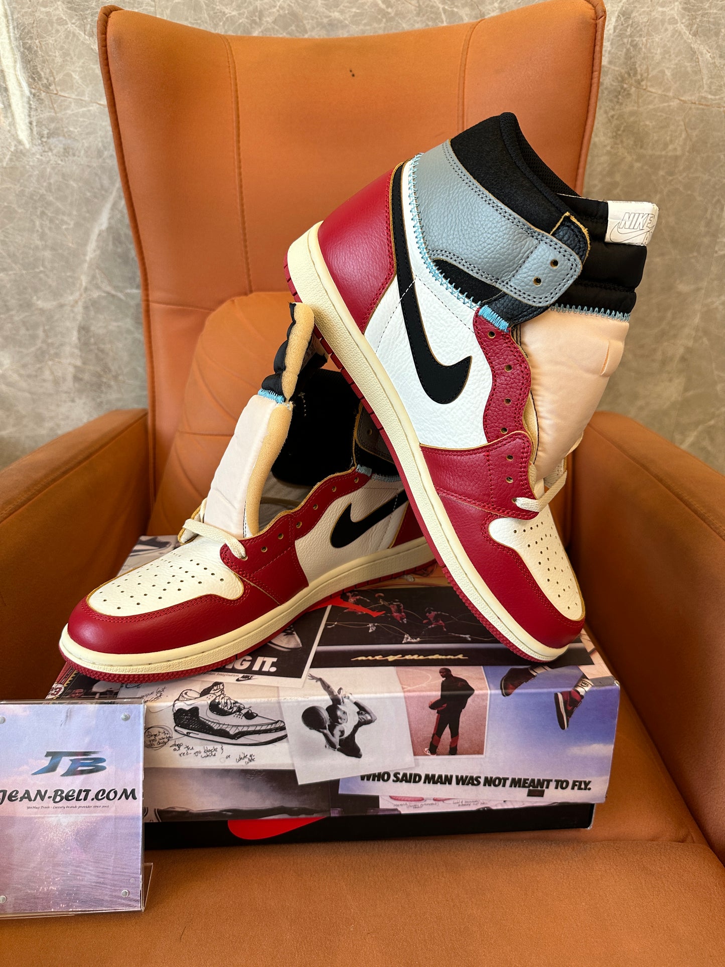 Nike Air Jordan 1 Retro High OG "Chicago" Union LA