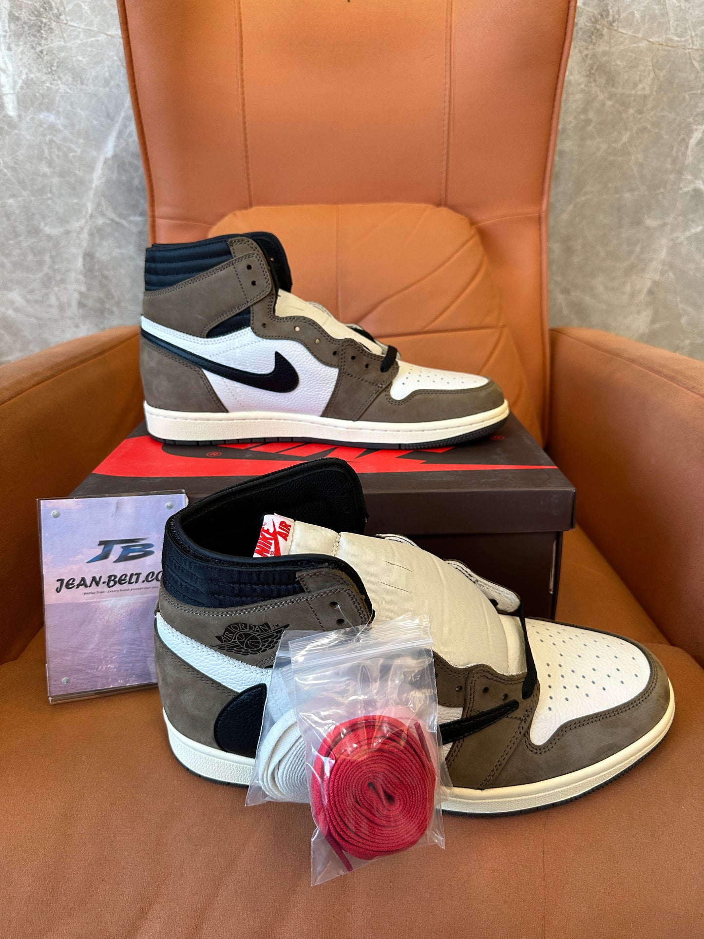Travis Scott x Air Jordan 1 retro alto OG “Mocha”