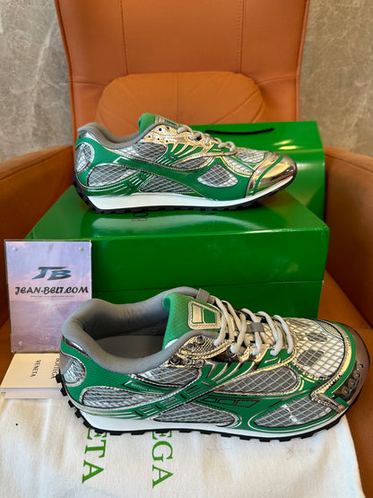 Sapatilhas Bottega Veneta Verdes com Painel de Malha Prateada