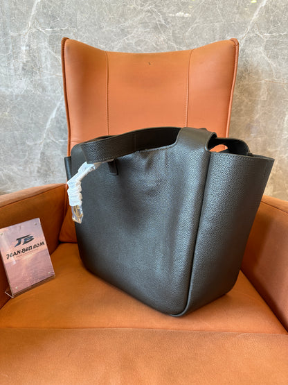 Bolso tote de piel verde oliva de YSL