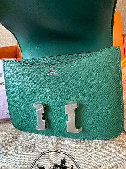 Hermes Constance 18 green epsom leather bag