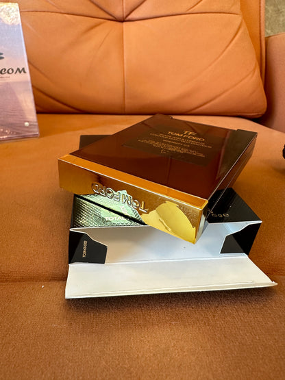 Tom Ford Shade & Illuminate Cream Contour Duo – Face Sculpting Palette