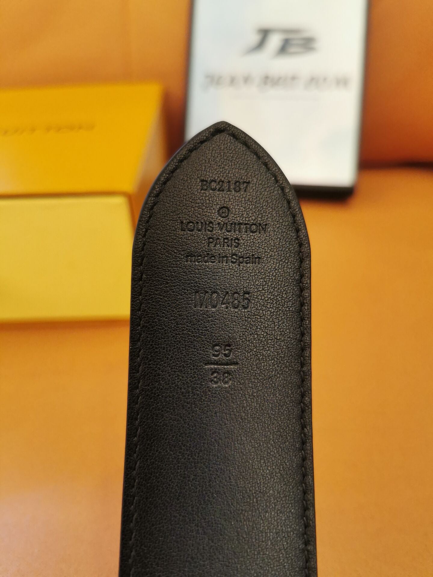 Cinto Louis Vuitton Hong Kong com monograma e fivela LV preta