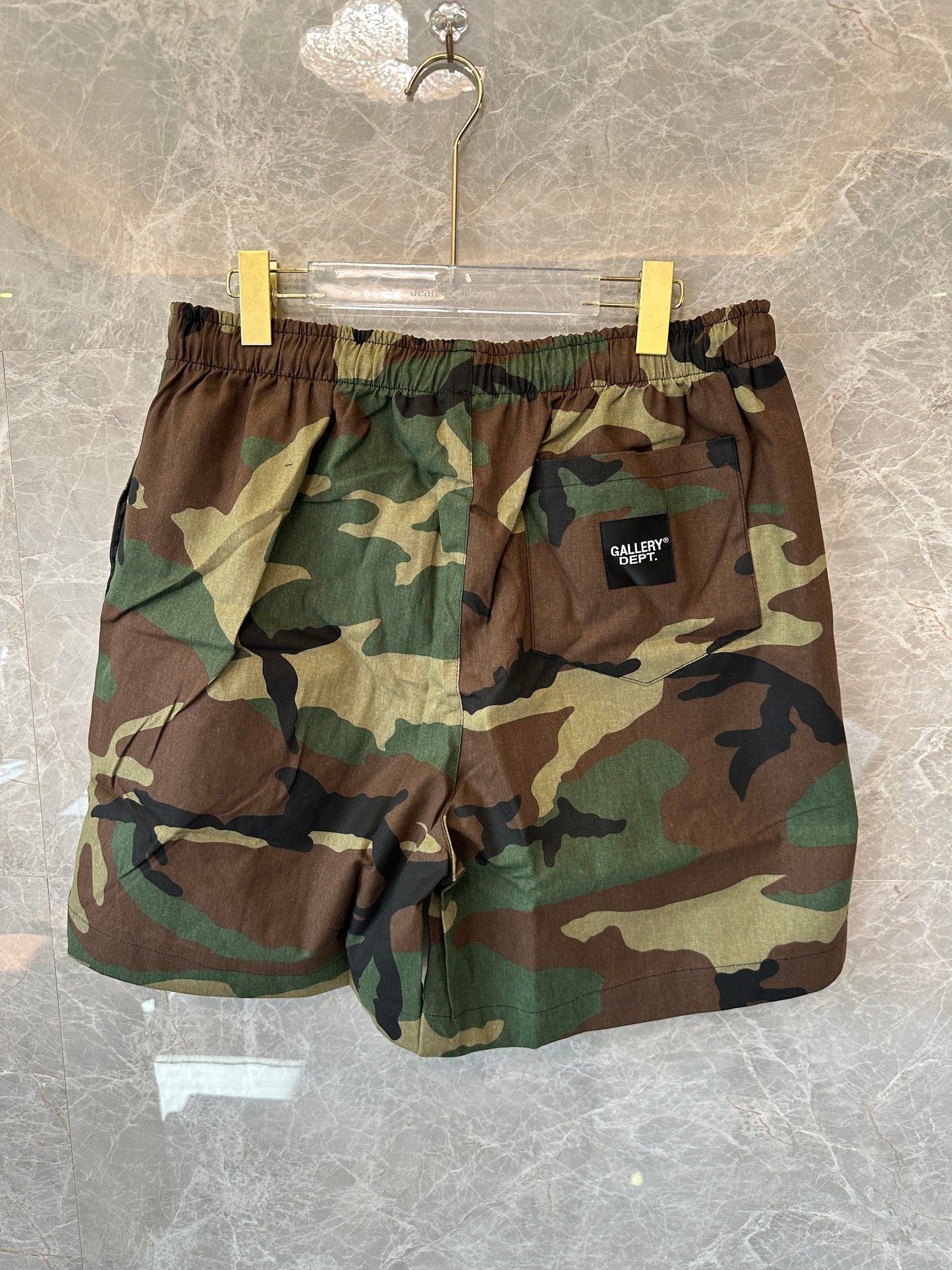 Gallery Dept. Camouflage Logo Print Shorts