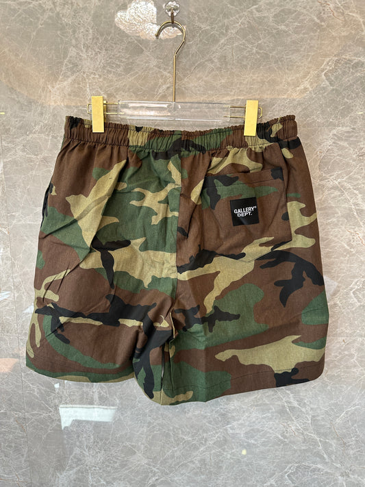Gallery Dept. Camouflage Logo Print Shorts