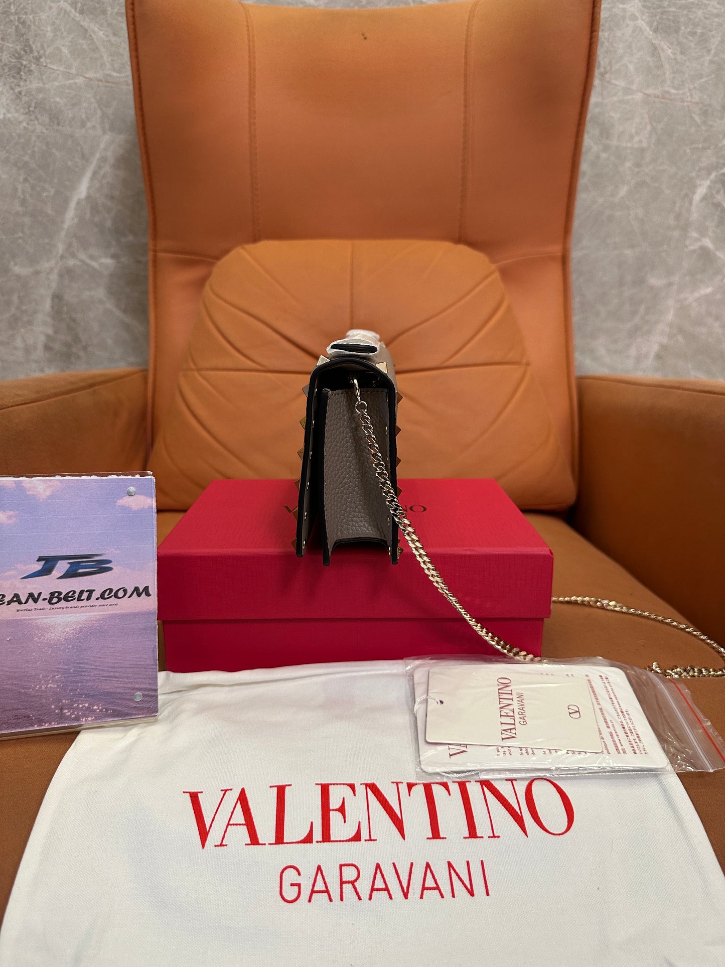 Valentino Garavani Rockstud Small Chain Bag – Grey