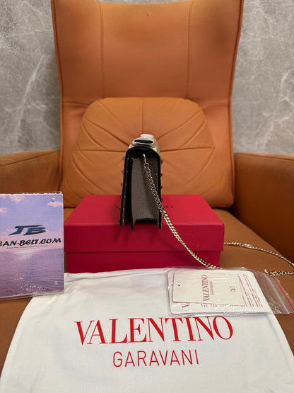 Valentino Garavani Rockstud Small Chain Bag – Grey