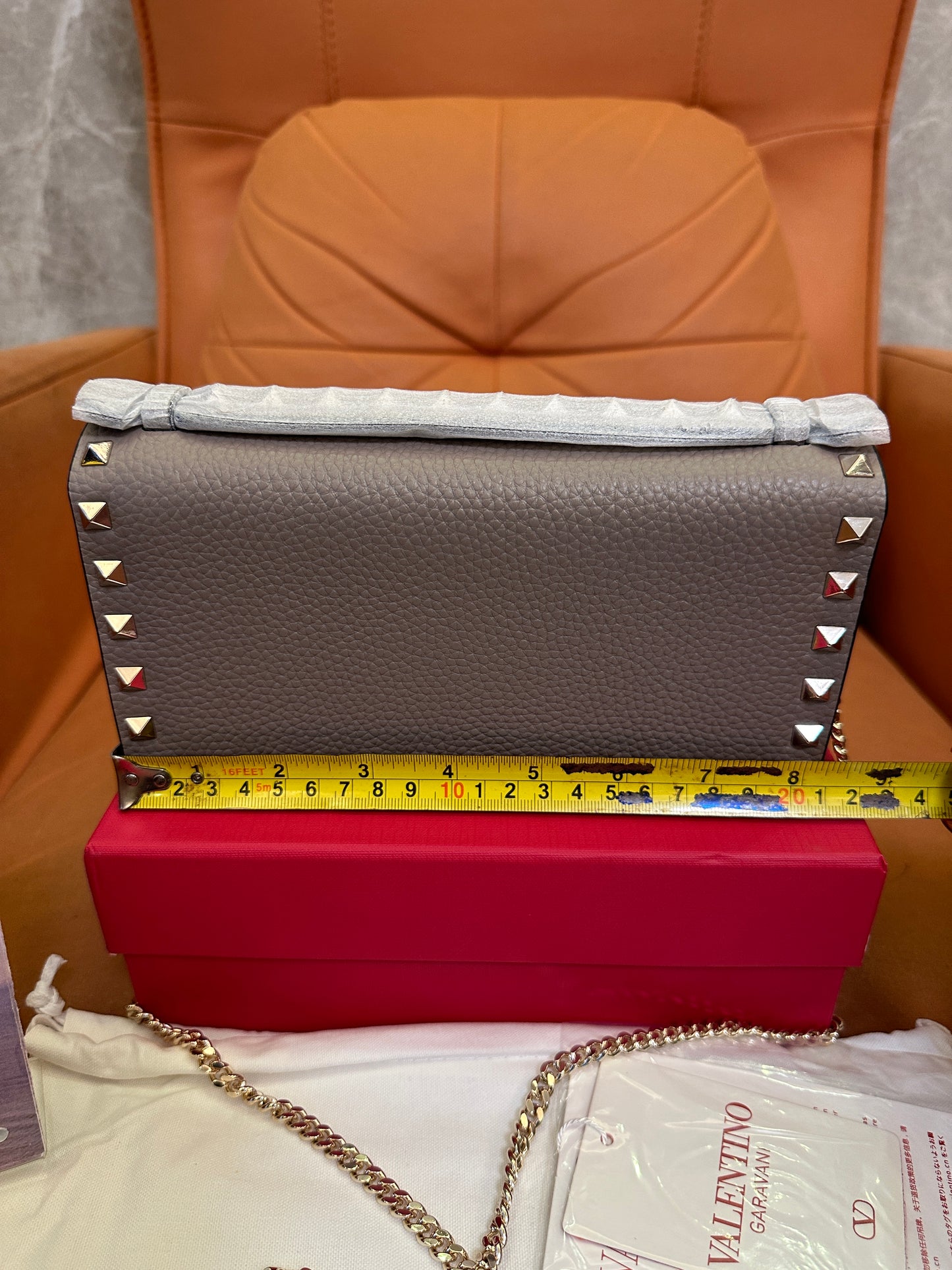 Valentino Garavani Rockstud Small Chain Bag – Grey