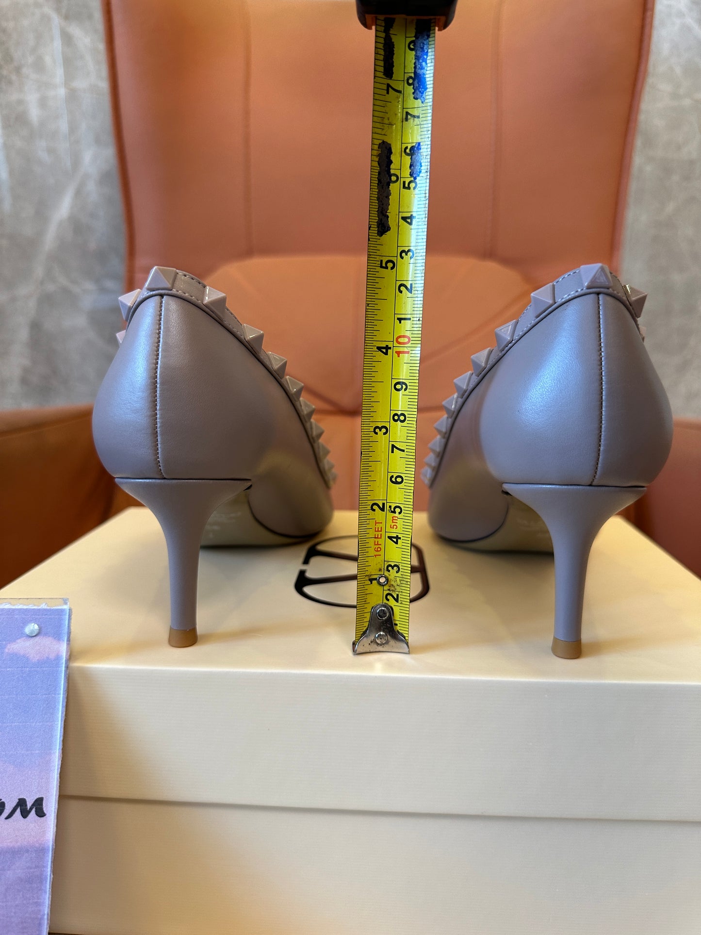 Valentino Rockstud Pointed-Toe Leather Pumps – Grey