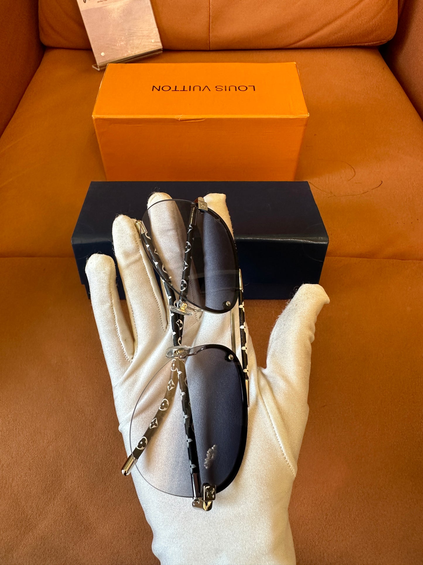 Louis Vuitton Evidence Z1505E Sunglasses – Black Leather Monogram Arms