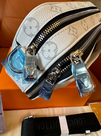 Louis Vuitton Outdoor Messenger PM White Monogram Canvas
