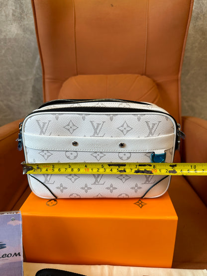 Louis Vuitton Outdoor Messenger PM White Monogram Canvas