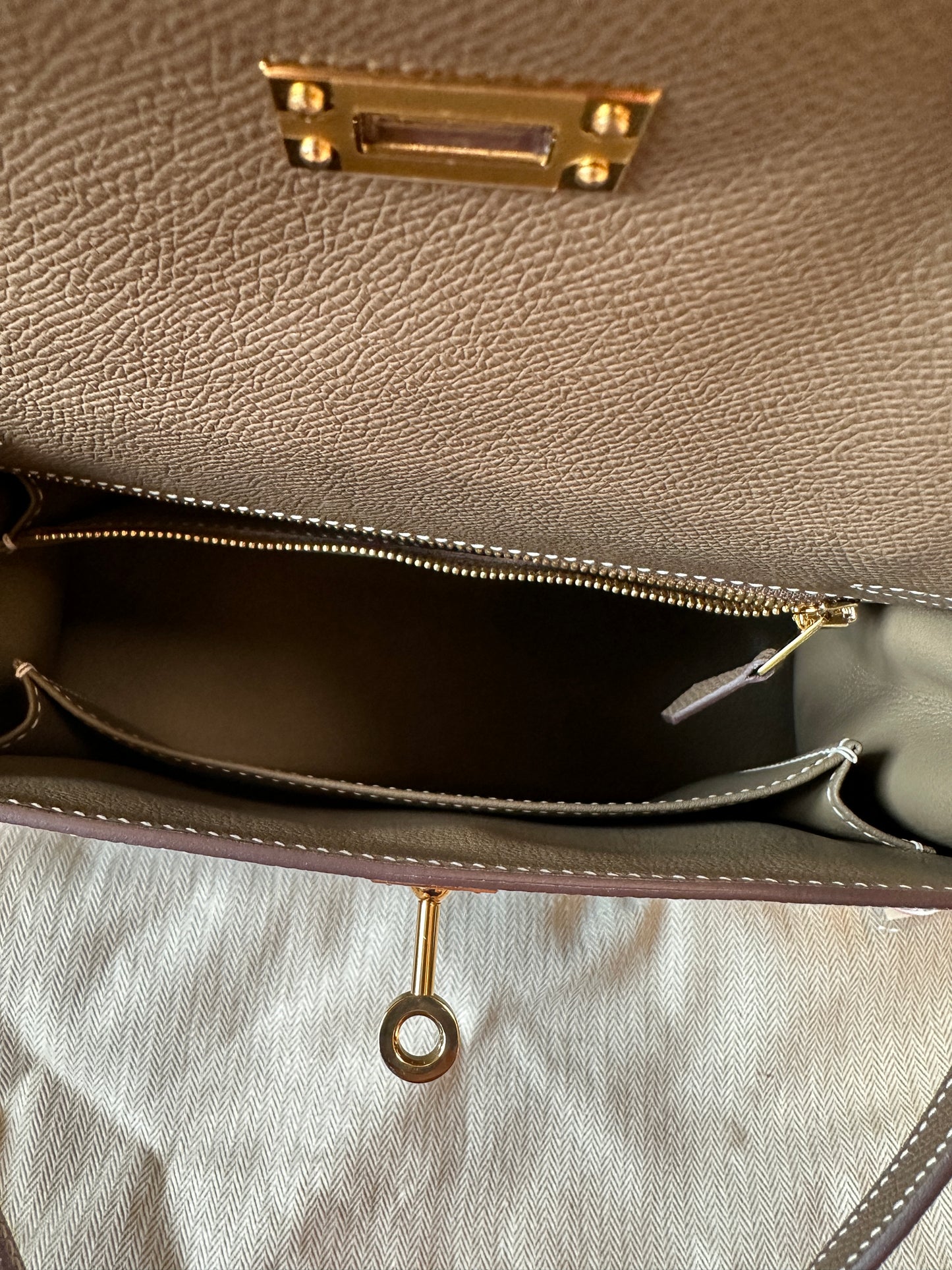 [Full Handmade]Hermes Kelly 25 Style Bag – Taupe Grey