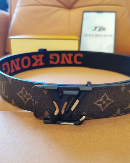 Cinto Louis Vuitton Hong Kong com monograma e fivela LV preta
