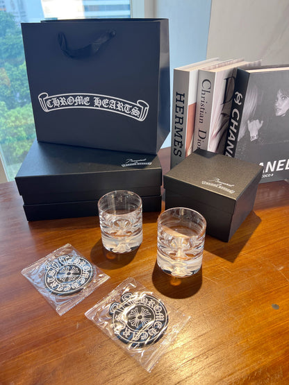 Colaboración Chrome Hearts x Baccarat: Vasos de cristal de edición limitada