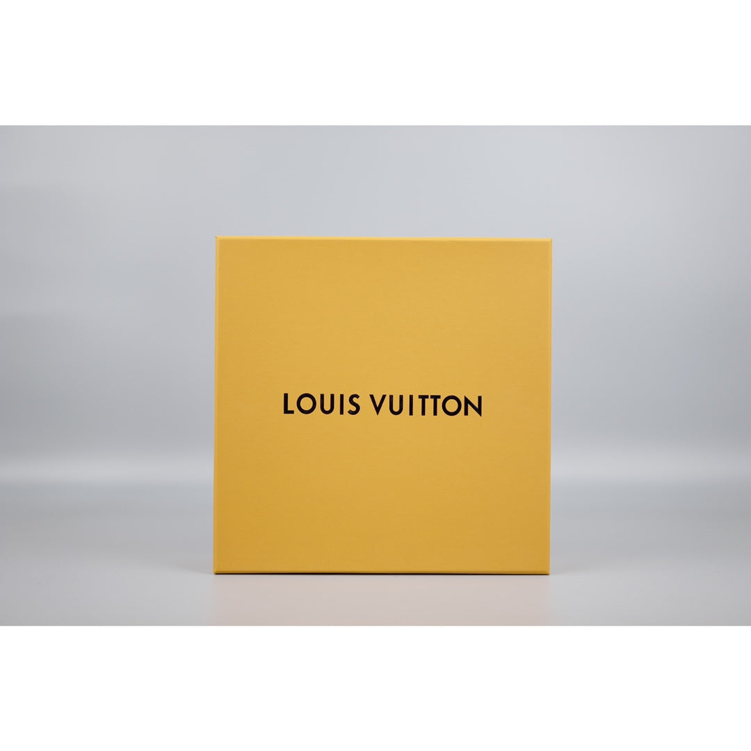 Cenicero de cristal Louis Vuitton x Baccarat: edición limitada, decoración de lujo para el hogar