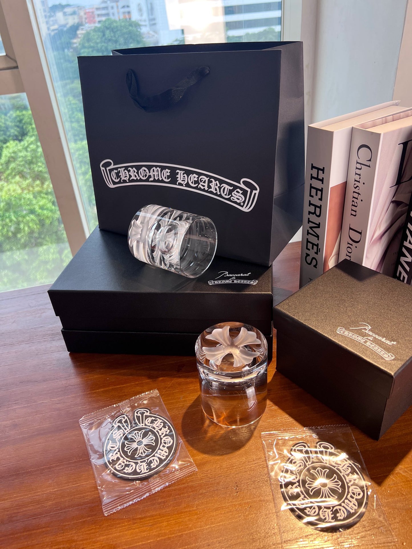 Colaboración Chrome Hearts x Baccarat: Vasos de cristal de edición limitada