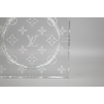 Cenicero de cristal Louis Vuitton x Baccarat: edición limitada, decoración de lujo para el hogar