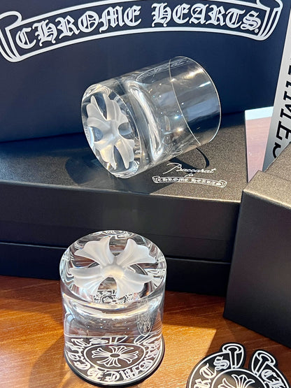 Colaboración Chrome Hearts x Baccarat: Vasos de cristal de edición limitada