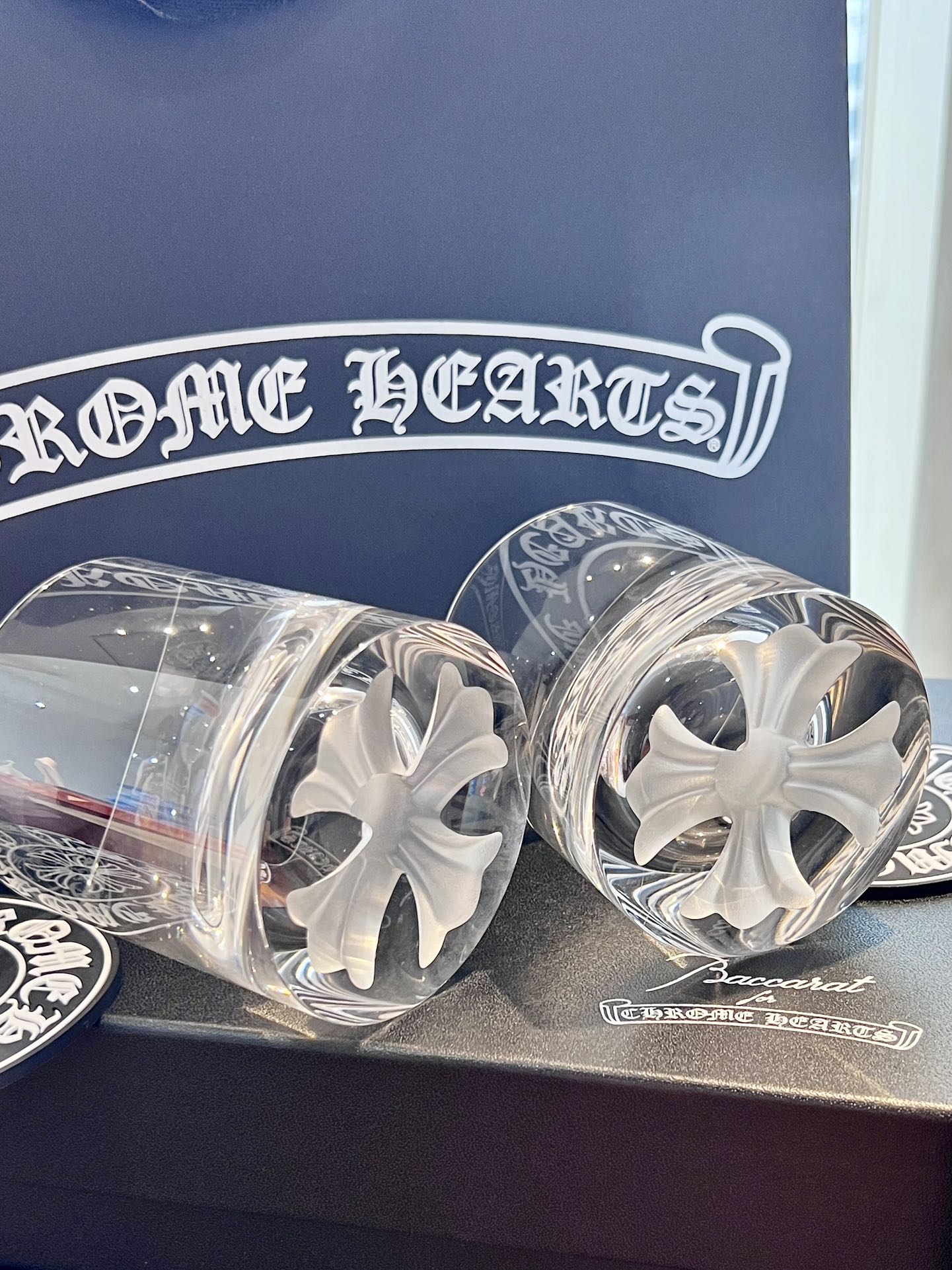 Colaboración Chrome Hearts x Baccarat: Vasos de cristal de edición limitada