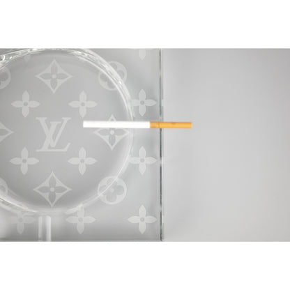 Cenicero de cristal Louis Vuitton x Baccarat: edición limitada, decoración de lujo para el hogar