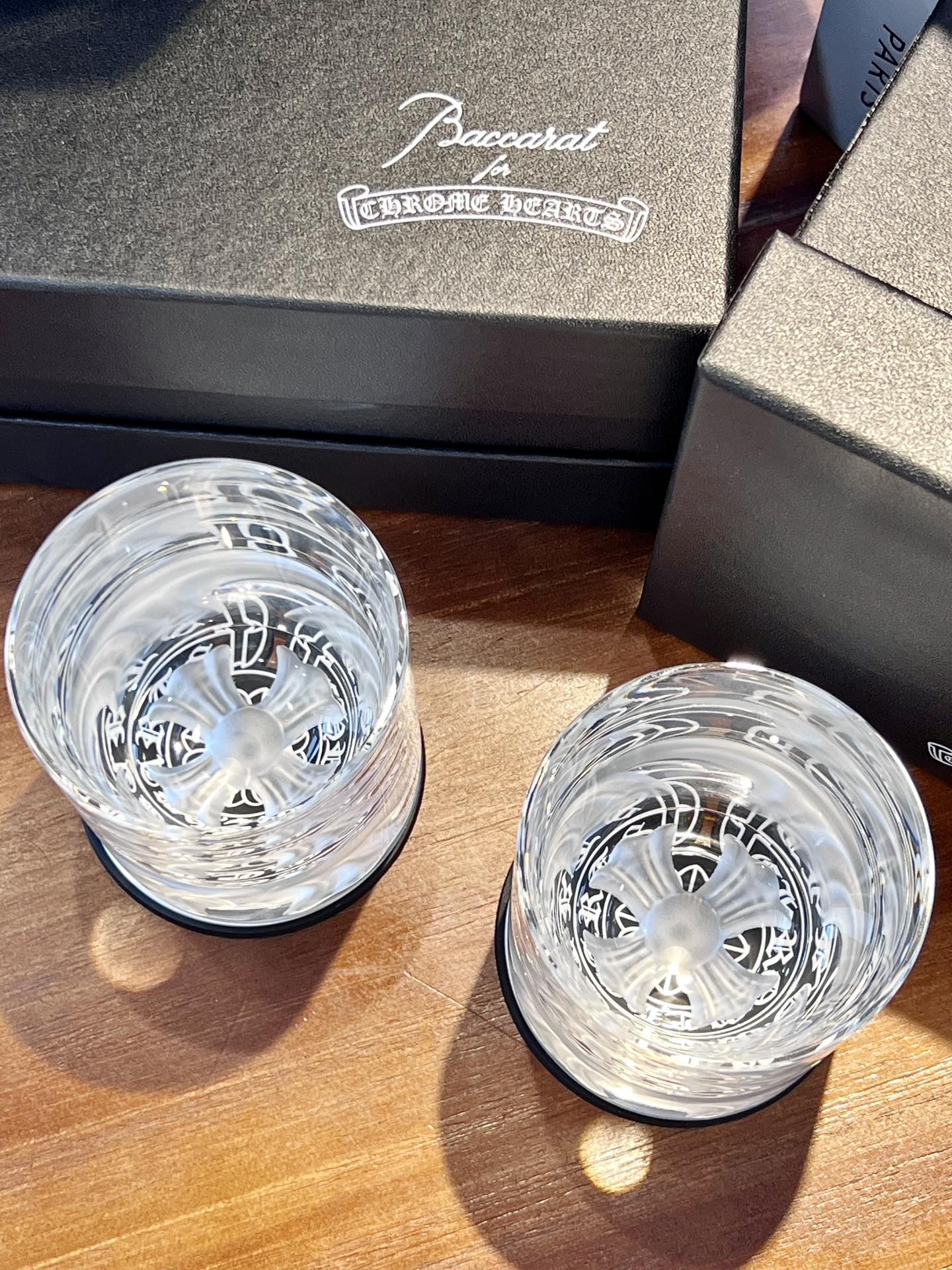 Colaboración Chrome Hearts x Baccarat: Vasos de cristal de edición limitada