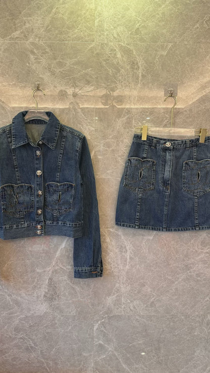 Conjunto de chaqueta vaquera y falda de Chanel