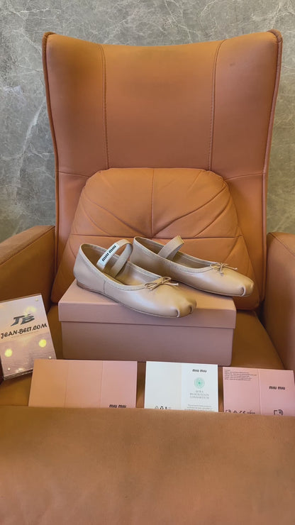 Zapatillas de ballet Miumiu SS24 color piel